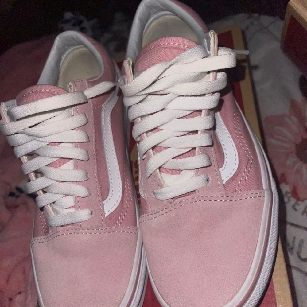 Vans - Picture 5 of 5